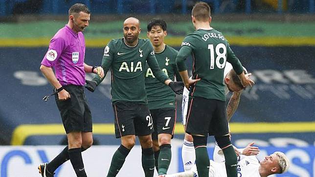 FOTO: Kalah 1-3 dari Leeds United, Tottenham Masih Malu-Malu ke Lima Besar - Lucas Moura