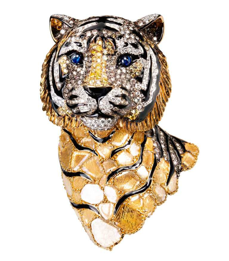 JHENG Jewellery「極致鑽片系列」虎╱1,122,000元。（圖╱JHENG Jewellery提供）