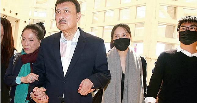 李亞萍病倒急送醫　為救女兒余苑綺天天哭