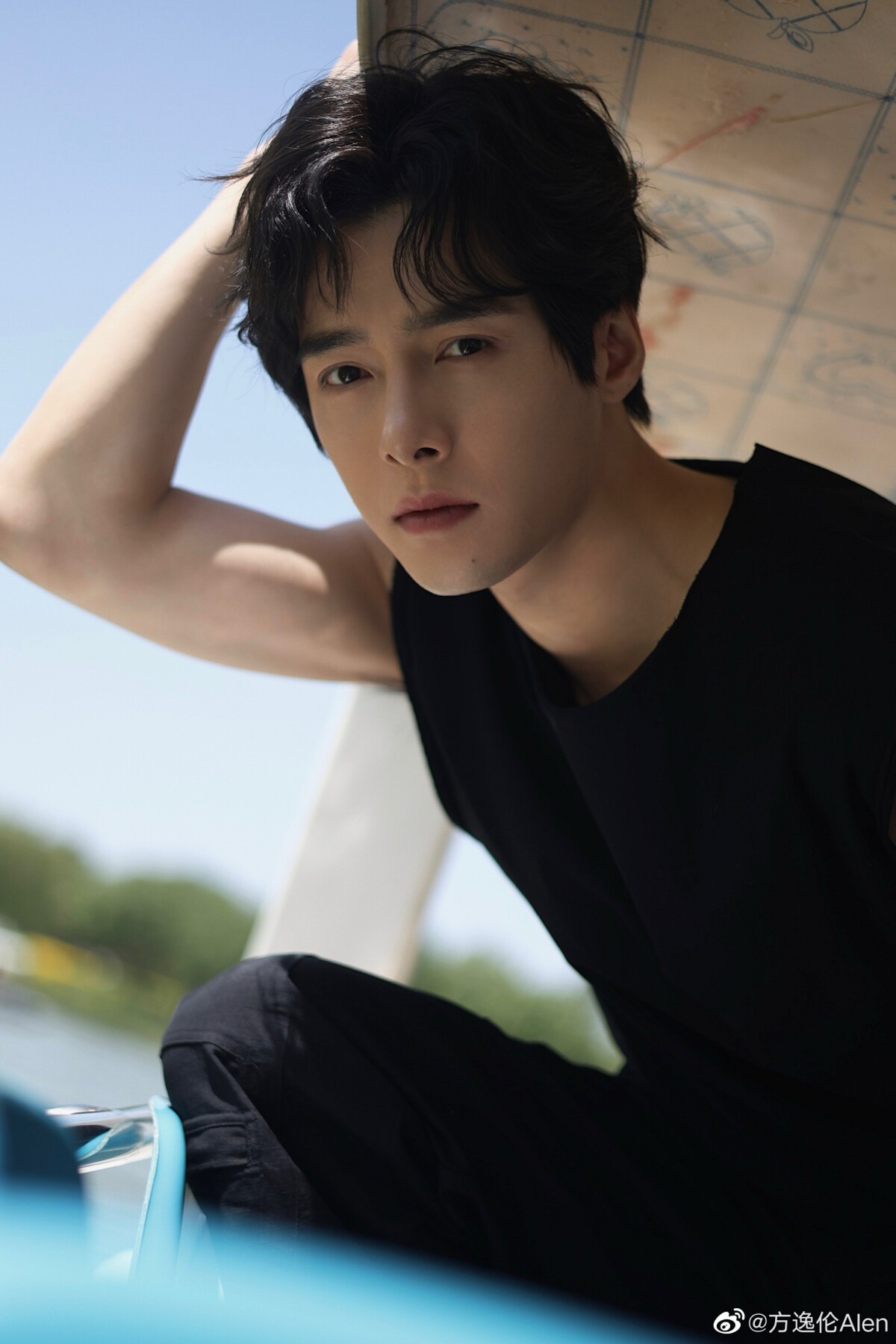 《玉骨遙》演員古裝vs.時裝！肖戰、王楚然中規中矩，任敏、盧昱曉翻車被吐槽！