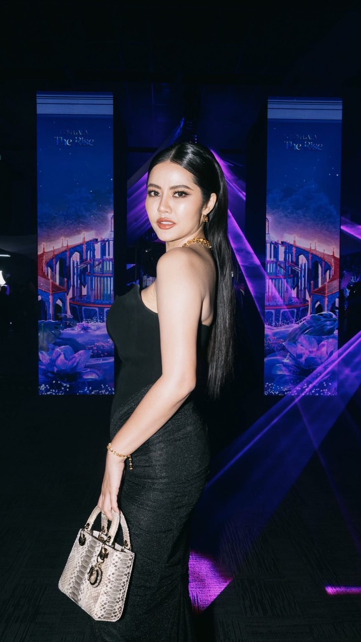 ห้อง WISDOM : นางฟ้าพาเทรด