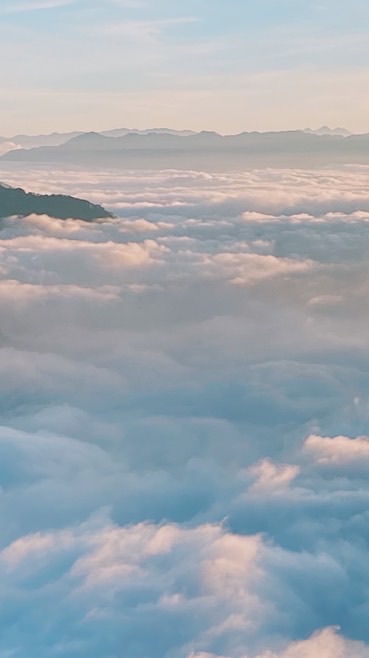 Hiking!肉腳健腳登山趣