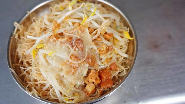 【台北美食】遼寧街路口米粉炒-美味又迷人的路邊攤美食小吃店 【台北美食】遼寧街路口米粉炒-美味又迷人的路邊攤美食小吃店