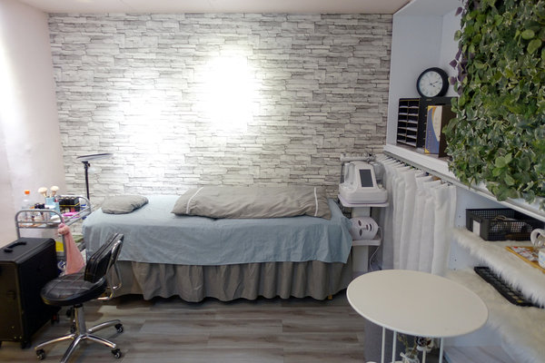 北市平價霧眉-An&amp;amp;amp;amp;amp;amp;amp;apos;s安婕絲半永久紋繡美學，北車推薦霧眉，霧眉4999、隱形眼線2500(含補色)、修眉、男士飄眉，專業便宜台北霧眉