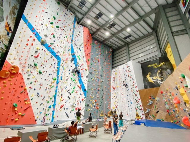 台中DAPRO室內攀岩場