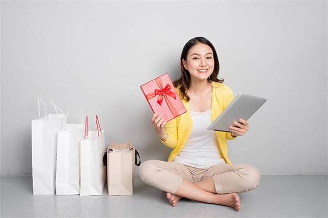 這樣買最省 年底前搭中華航空 預訂免稅品滿3件享8折 中時新聞網 Line Today