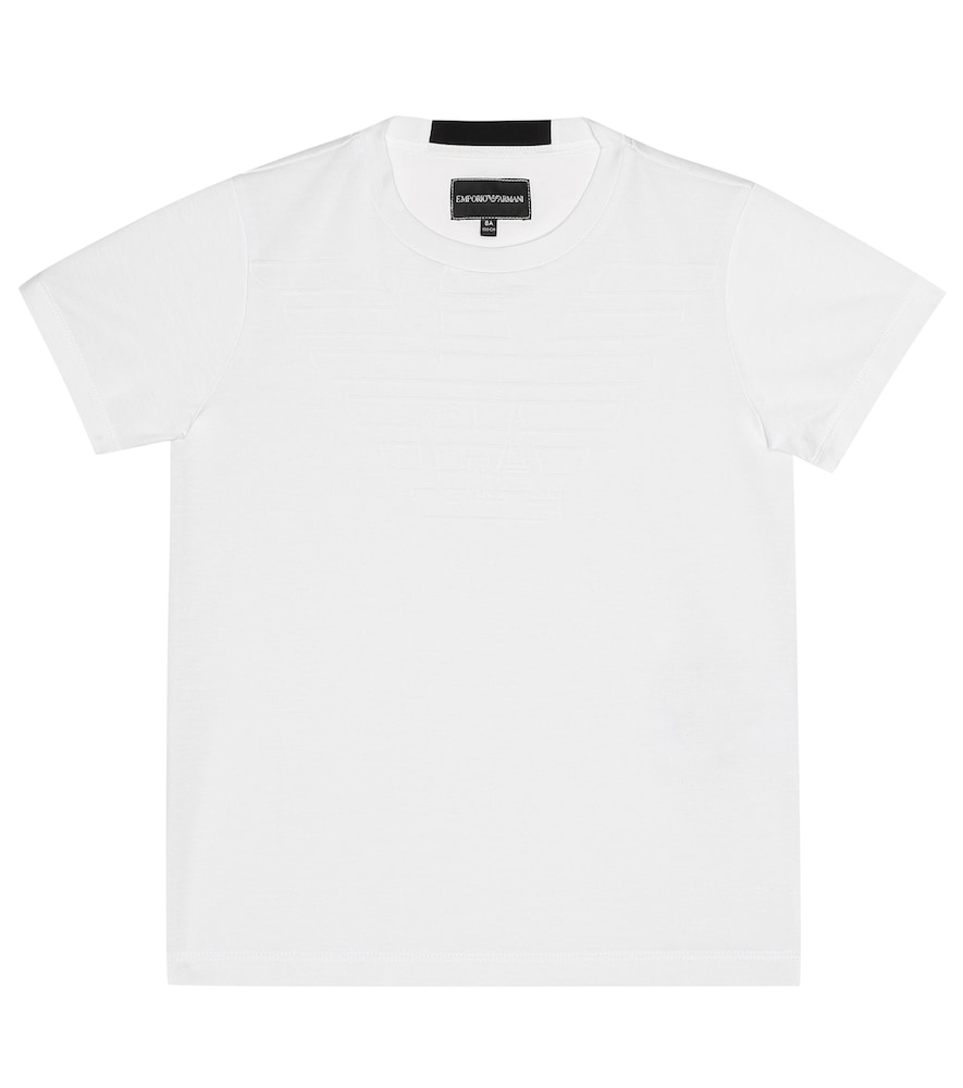 Inspired by the current wave of logomania, this T-shirt from Emporio Armani Kids features the brand'