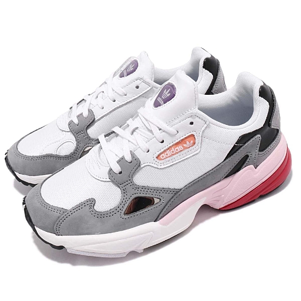 版型偏大建議選購小半號 愛迪達 三葉草 Originals 球鞋穿搭推薦 許路兒 昆凌 明星著用款