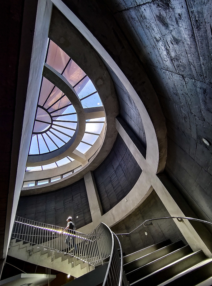 ASUS ZenFone6 使用一年的心得：拍攝倒影的最佳利器 (圖多)