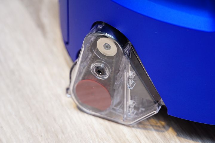 Dyson 360 Heurist 新一代智能吸塵機器人終於在台上市，以「吸塵器」效能破除掃地機迷思