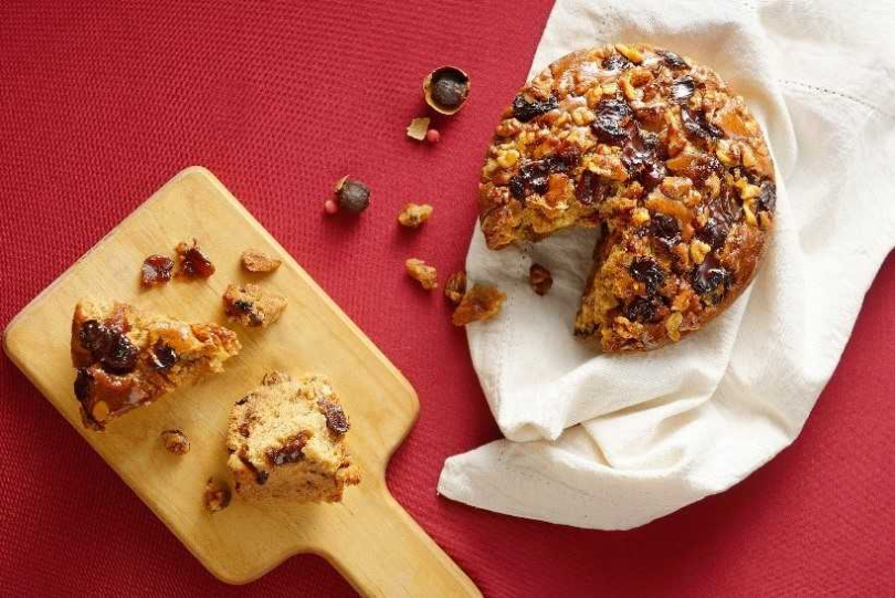 金鼠咬金招財指定 酒釀桂圓紅棗發糕。 （圖／基隆朋廚提供）