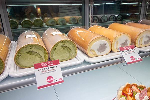 【石牌美食】亞尼克石牌店-剛開幕就大爆人潮的超人氣生乳捲甜點店