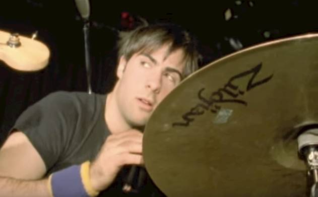 Nggak Cuma Jared Leto, Ini Dia 10 Aktor Hollywood Yang Juga Seorang Frontman Band