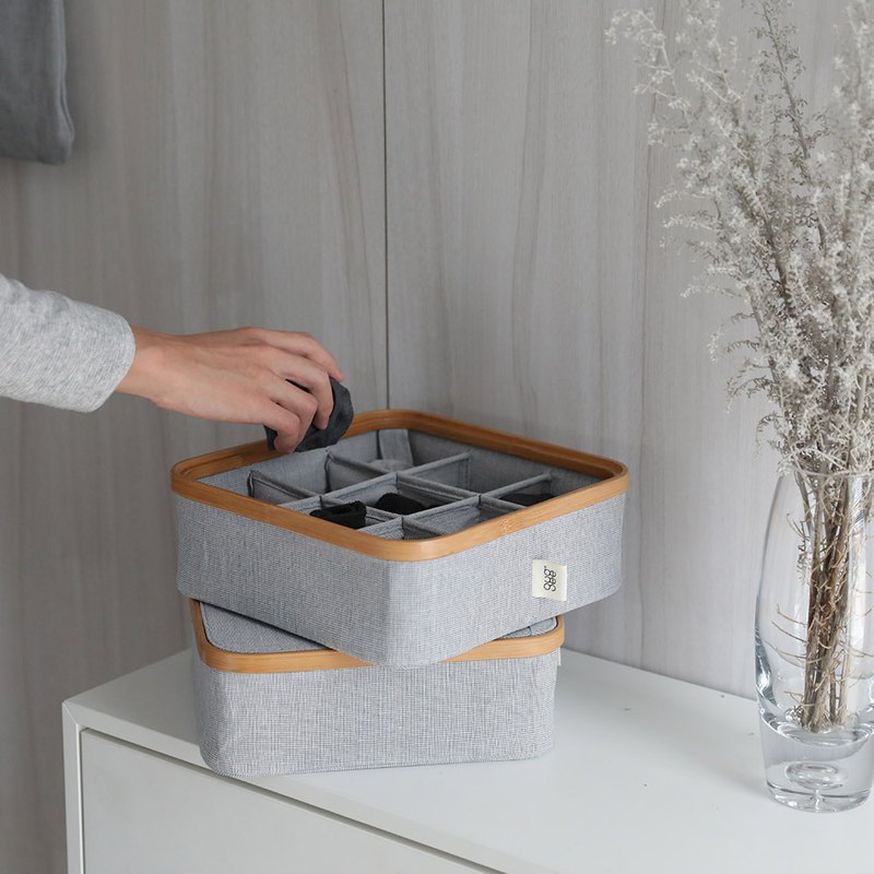 此系列收納籃有四種不同隔層可分類不同尺寸物品，分別是: 單格、三格、四格、九格