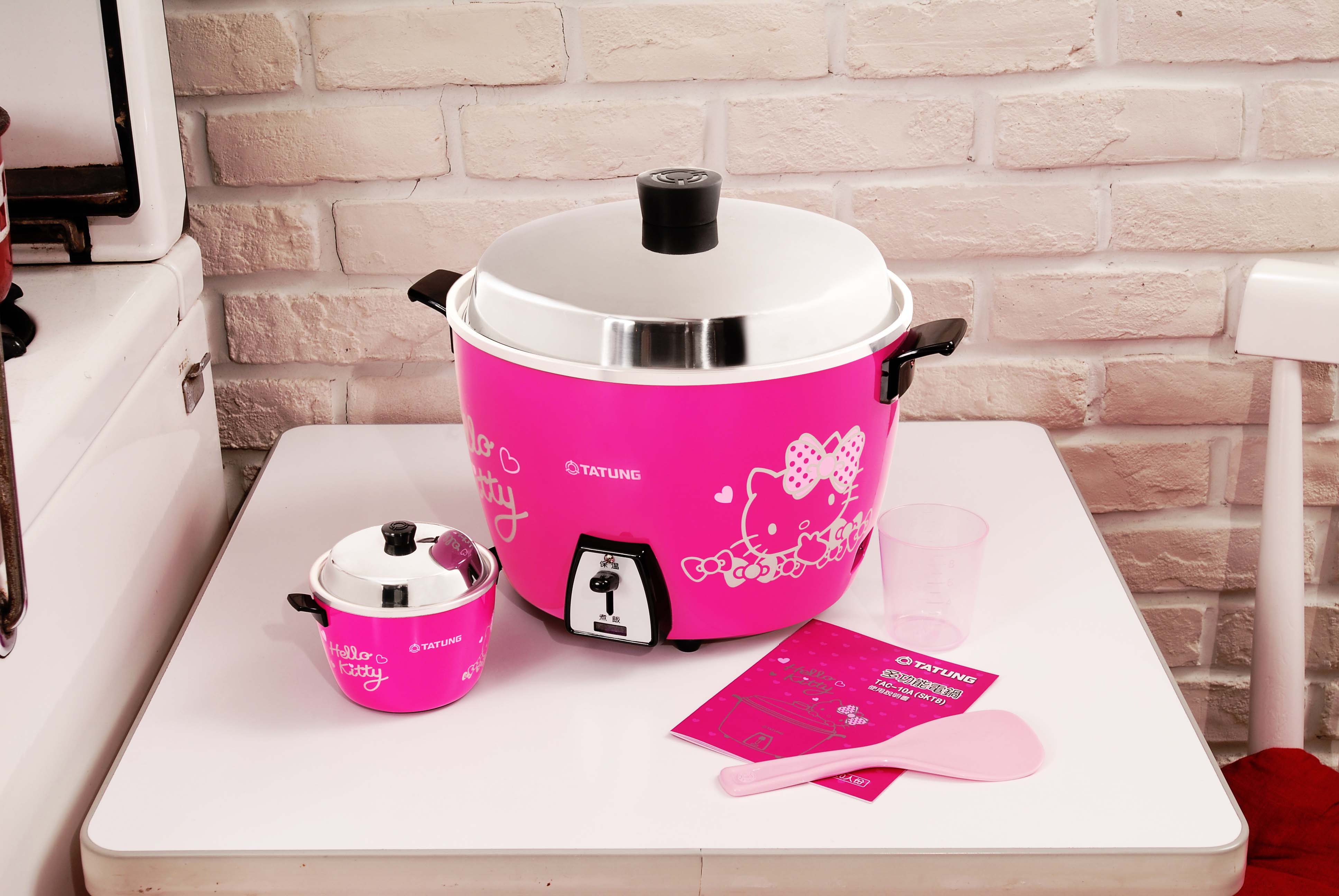粉紅狂潮來了！Hello Kitty 櫻桃粉電鍋登場～
