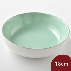 ◎台灣 Le Creuset 公司貨|◎適合盛裝沙拉，含湯汁的家常菜等|◎耐冷熱程度佳，可在烤箱、微波爐種類:盤主材質:陶瓷顏色:白色系尺寸(cm):直徑17cm，高5cm，深4cm重量(g):556
