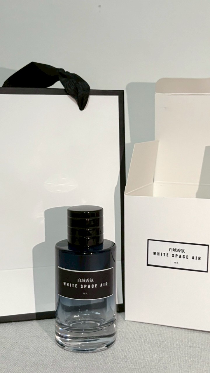 WHITE SPACE代理群