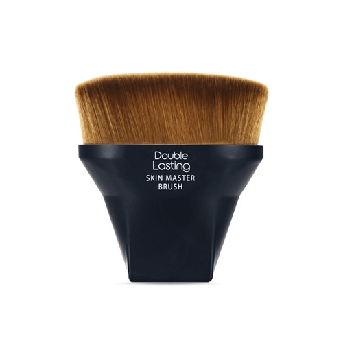 專櫃刷具推薦4：shu uemura 植村秀零刷痕粉底刷（＃55），NT.1800 激似款>>Etude 長效待肌～底妝專家粉底刷，NT.520