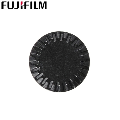 。Fujifilm原廠PC孔蓋原廠富士PC蓋2.5mm棚燈孔蓋同步孔蓋富士Fujifilm原廠相機PC蓋PC孔蓋2.5mm棚燈孔蓋PC閃燈孔蓋子塞子。適如右(微單/輕單/單眼相機):GFX 50S 5