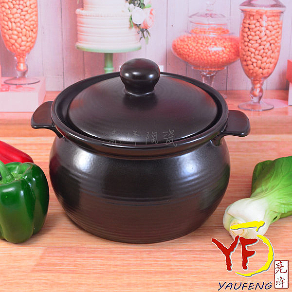 鶯歌製造嚴選耐熱陶土 傳統阿嬤的滷味黑鍋 耐熱穩定 保溫佳~ 居家必備品之一n營業用小吃店或餐廳皆宜