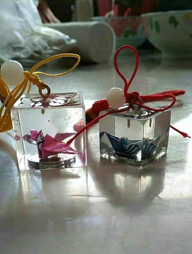 Meet The Chinese Man Making Origami With His Mouth To Help