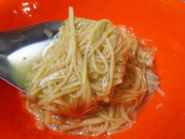【板橋美食】板橋中山公園麵線-在地人爆推的巷弄美食 【板橋美食】板橋中山公園麵線-在地人爆推的巷弄美食