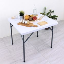 ◎◆桌面設計為耐磨、耐刮、耐熱，收納容易，不佔空間|◎◆一桌多用途，適合室內戶外等各種場合，搭配性強|◎◆免工具組裝，商品承重力可達250公斤，穩固耐用類型:桌子/餐桌/折合桌尺寸:◆商品尺寸：寬87