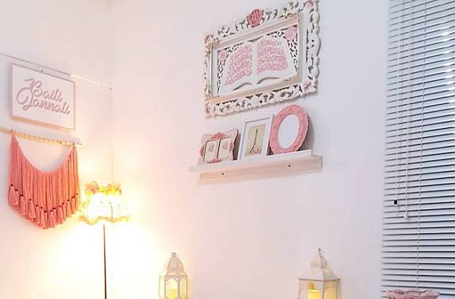 Cantiknya Si Ruang Tamu Shabby Chic Milk Hunian @kimi_ira