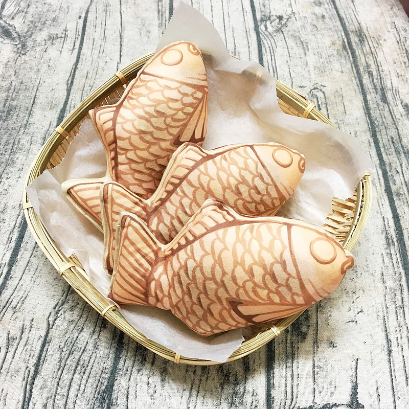 鯛魚燒造型貓草玩具，內含讓貓咪瘋狂的貓薄荷、木天蓼、蟲癭果粉，好吃又好玩