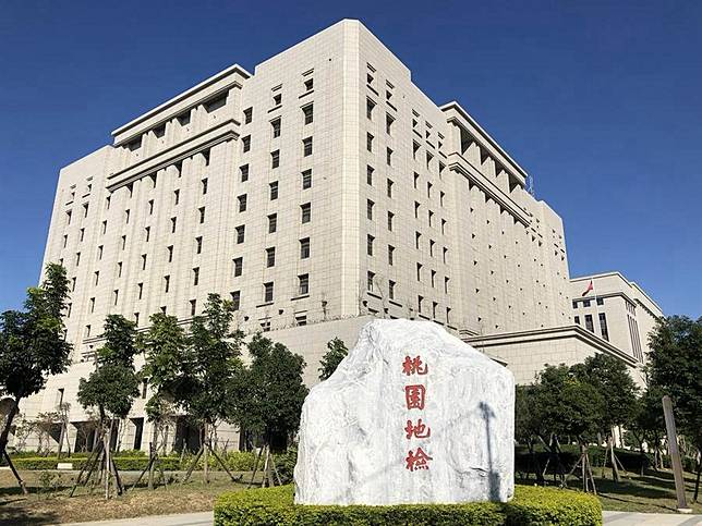 電視看哪台起口角 弟把兄頭當木魚敲亡