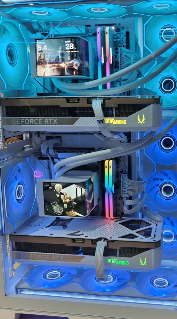 自作PC、個人開発、AI雑談