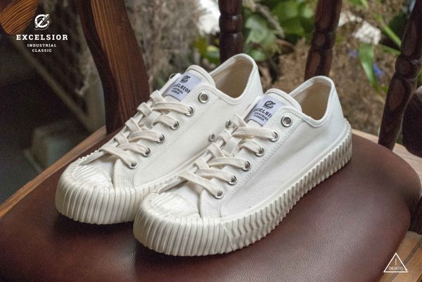 ISNEAKERS EXCELSIOR 餅乾鞋 全白 白帆布鞋 CS_M6017CV_WH 女鞋 韓國限定