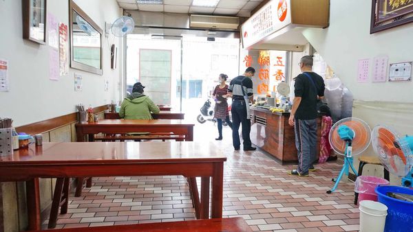 【台北美食】龍緣魯肉飯-超過60年老字號圓環魯肉飯