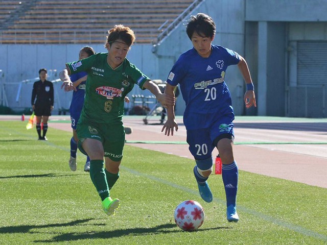 私が 朝鮮 と 在日 を背負う理由 在日女子サッカー界のパイオニアが掲げる 使命 Football Zone