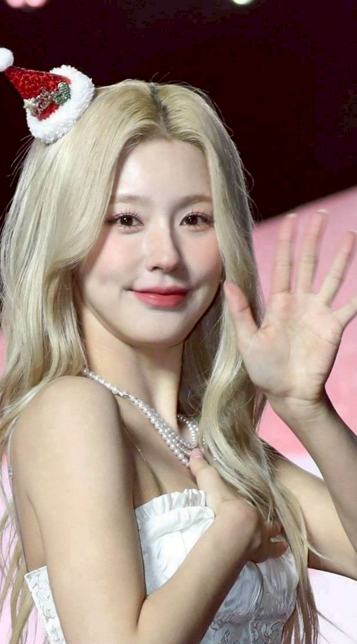 무위에 K팝 디저트 가게 🫧💤