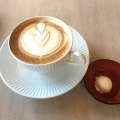 カフェラテ - 実際訪問したユーザーが直接撮影して投稿した中央町コーヒー専門店Factory & Labo 神乃珈琲の写真のメニュー情報