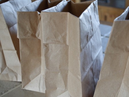 １００均グッズと紙袋でパントリー収納