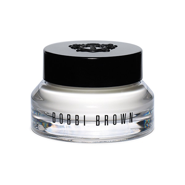What is it: A quick-absorbing eye cream with moisturizers that melt onto the skin. This cult-favorit