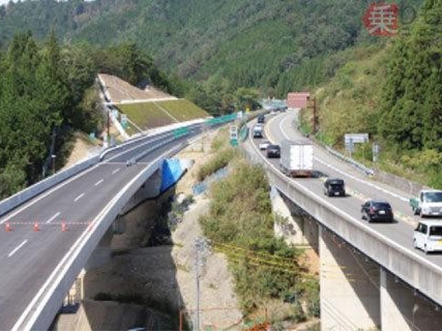 東海北陸道、白鳥ic以北で4車線化が順次完成 渋滞解消へ（乗りものニュース）