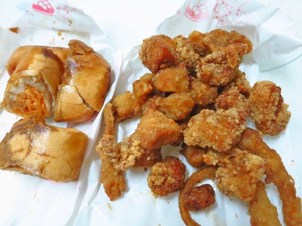 【台北美食】排行榜塩酥雞-特製醬料的鹹酥雞 【台北美食】排行榜塩酥雞-特製醬料的鹹酥雞