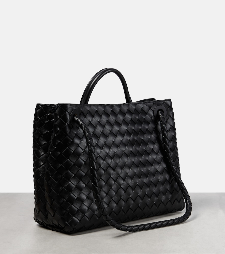 Bottega Veneta Andiamo Medium leather tote bag
