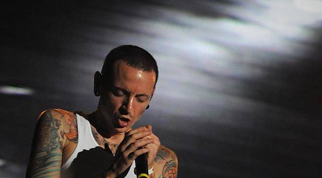 Linkin Park Batalkan Tur setelah Kematian Chester Bennington