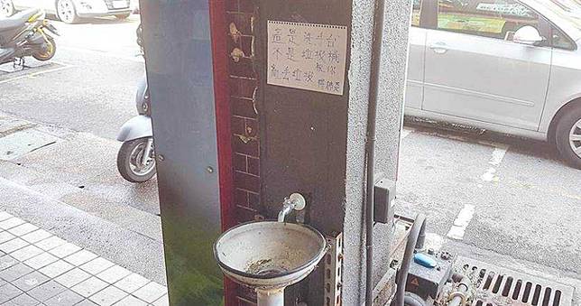 亂丟垃圾屢勸不聽　用這句當警告語沒人敢丟