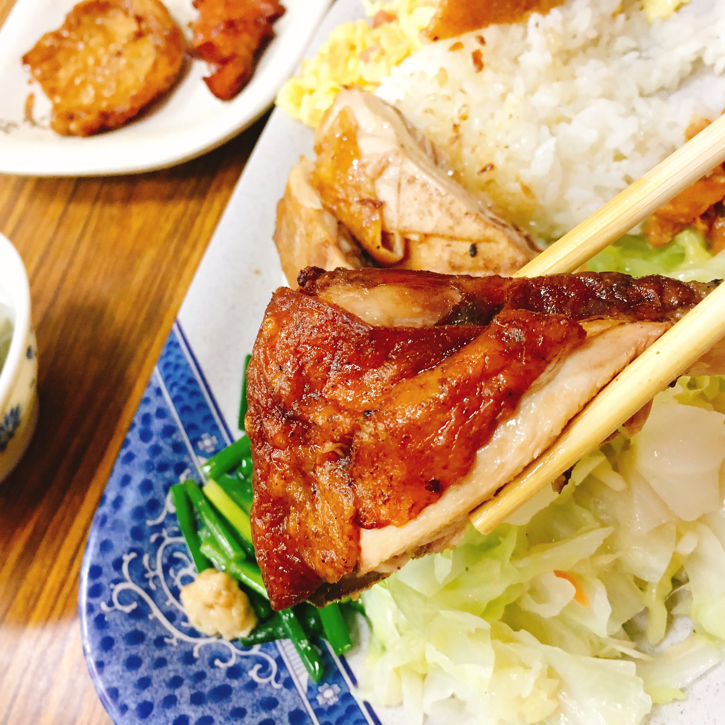 平價美食,平民美食,蘆洲美食,三民捷運站,蘆洲捷運站,吉野,烤肉飯,便當,民義街,食尚玩家,美食節目,舒國治,胡天蘭,午餐,晚餐,自助餐,上班族,便當外送,銅板美食,巷弄美食,非凡大探索,焼肉,Bento,台湾料理,日本は台湾に来て食べる,我不是他媽媽,古早味,夜市,道地,小吃