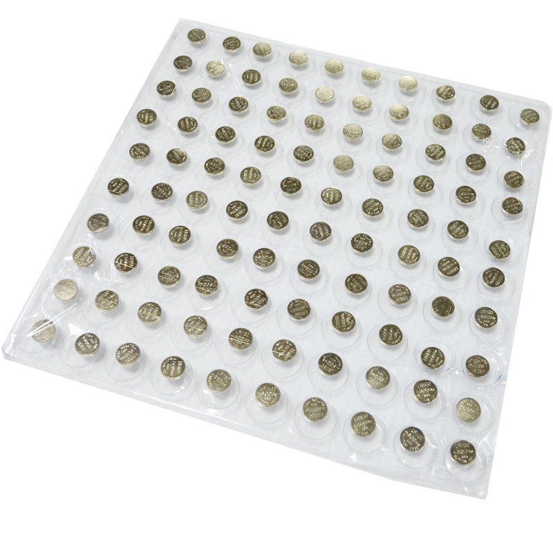 【商品規格】 尺寸: 約 11.6 X 3.05mm 數量: 100入 電壓:1.5V 型號: AG10 / LR1130 (每個地方稱呼不一樣，都是指同一個產品喔!) 電池小常識: 鹼性電池（代號L