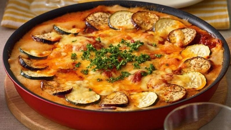 是鍋子？還是盤子？烹調後直接上桌，蓄熱保溫好美味！