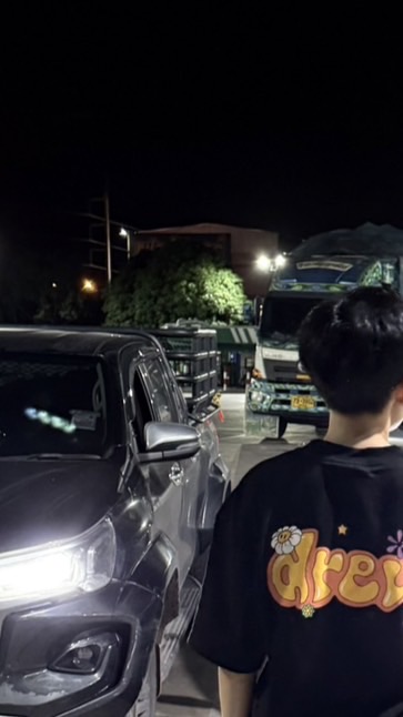 Pick car station