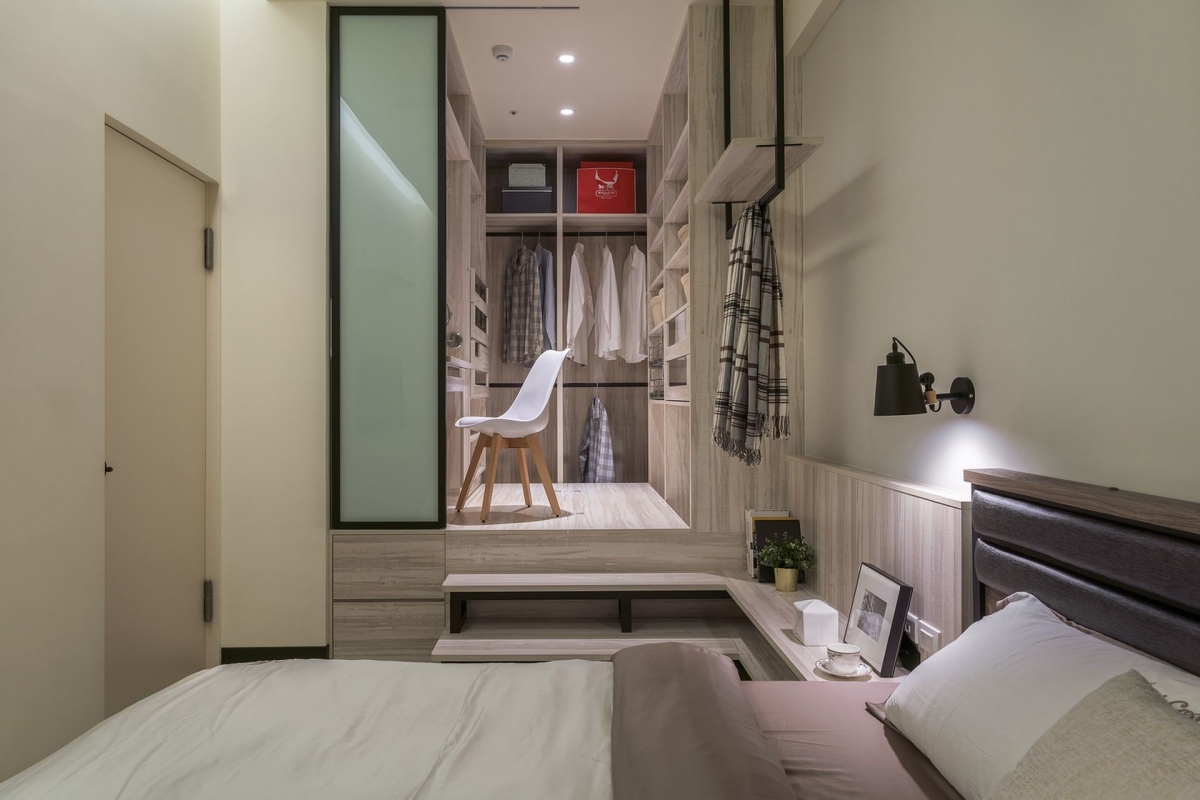 步入式衣帽間；衣帽間；衣帽間設計；臥室設計；室內設計