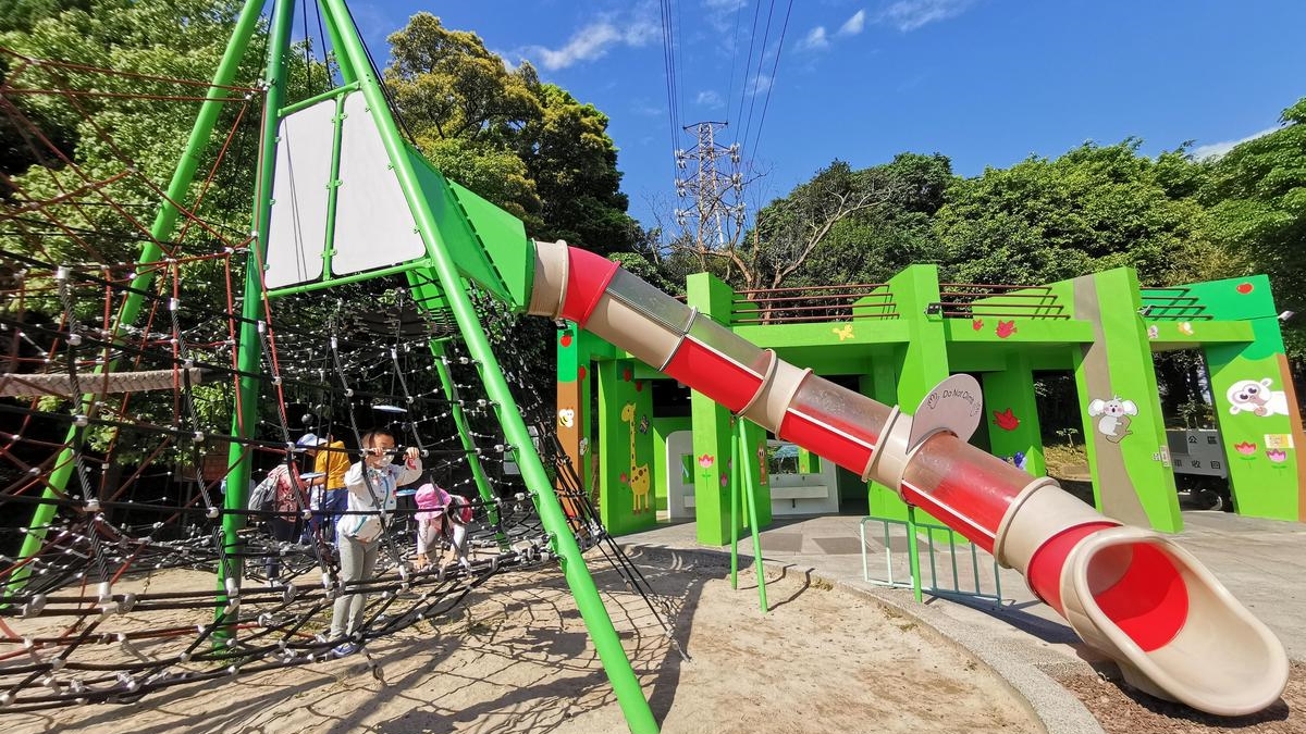 玩到虛脫都不想回家！雙北８「最強親子公園」：28米長滾輪滑梯、輕軌遊樂場