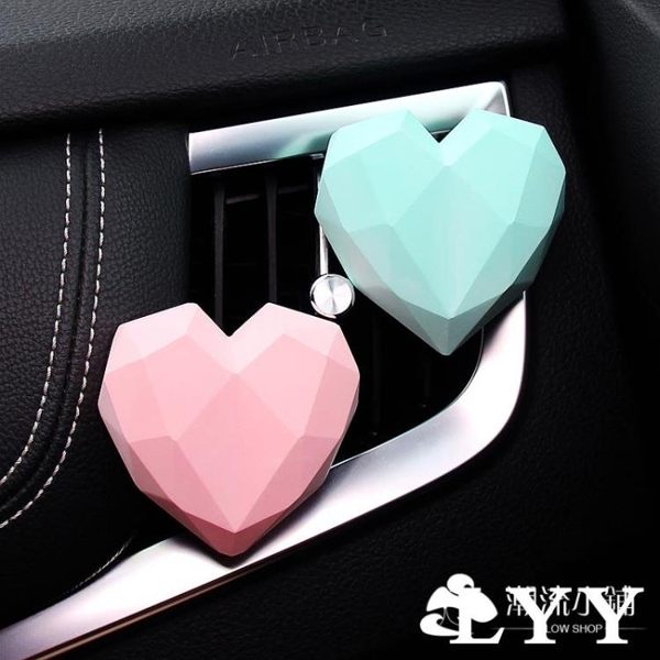 創意車載香氛汽車愛心空調出風口香薰石膏車載香水擴香石車內裝飾